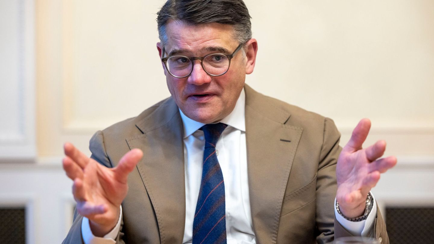 Jahreswechsel: Neujahrsansprache – Rhein wirbt für neue Debattenkultur