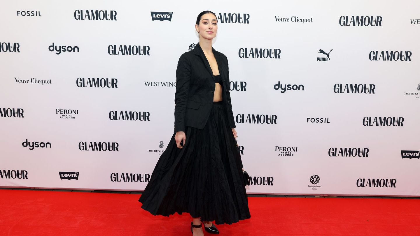 Elif hat öffentlich gemacht, dass sie an Depressionen leidet. (Archivbild) Foto: Gerald Matzka/dpa