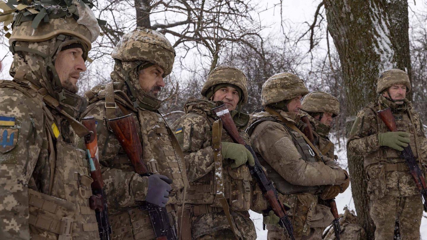 Medienbericht: Europäer planen bis zu 15.000 Soldaten für Friedenssicherung in Ukraine