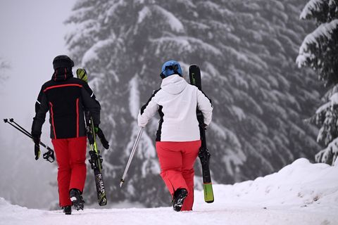 Im Thüringer Wald sind zum Jahreswechsel außer dem Snowpark am Fallbachhang Oberhof weitere drei Skiliftanlagen geöffnet. (Archi