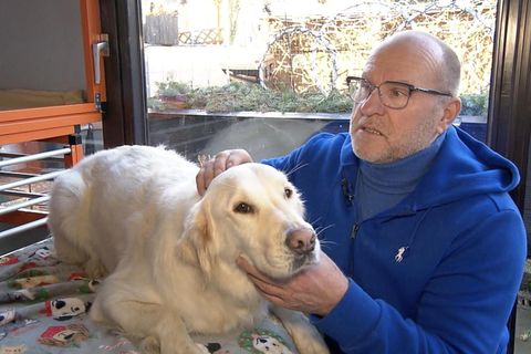 Jörg Müller mit einem Hund