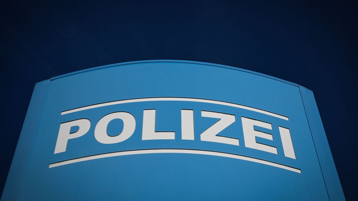 Hintergründe unklar: Verletzter Mann nach Unfall auf Autobahn davon gefahren