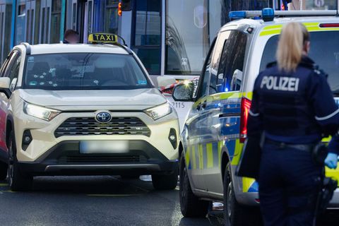 Über die Hintergründe der Tat wird ermittelt. Foto: Henning Kaiser/dpa