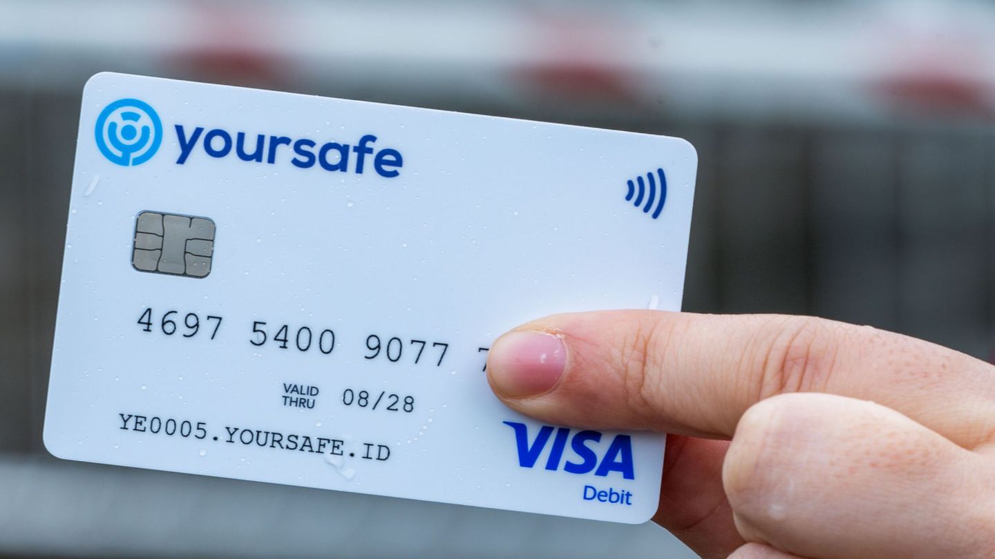 Asylbewerber-Bezahlkarte: Bargeld für Asylbewerber von Verein in Greifswald