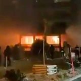 Augenzeuge filmt Flammen in Schweizer Bar