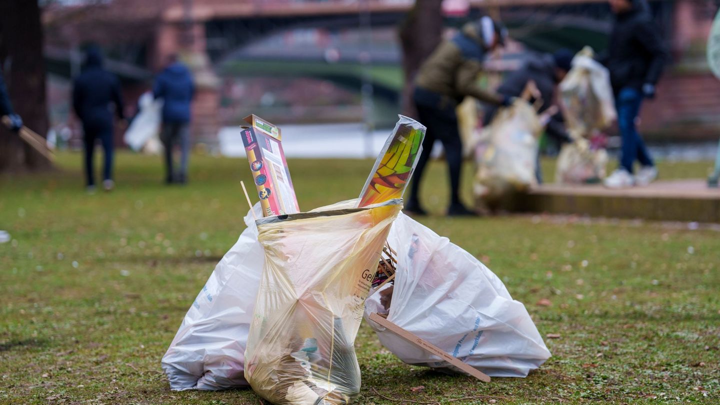 M-llsammelaktion-Dutzende-muslimische-Jugendliche-beim-Neujahrsputz-aktiv