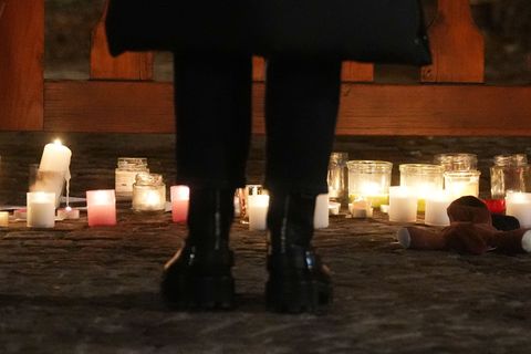 Bei einigen Verletzten ist die Hautoberfläche zu 60 Prozent verbrannt. Foto: Antonio Calanni/AP/dpa