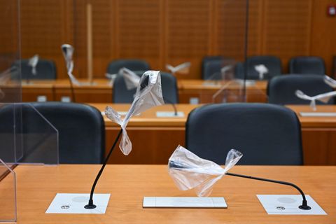 Wer in Hessen eines Mordes verdächtigt wird, landet meist rasch vor Gericht. (Symbolbild) Foto: Arne Dedert/dpa