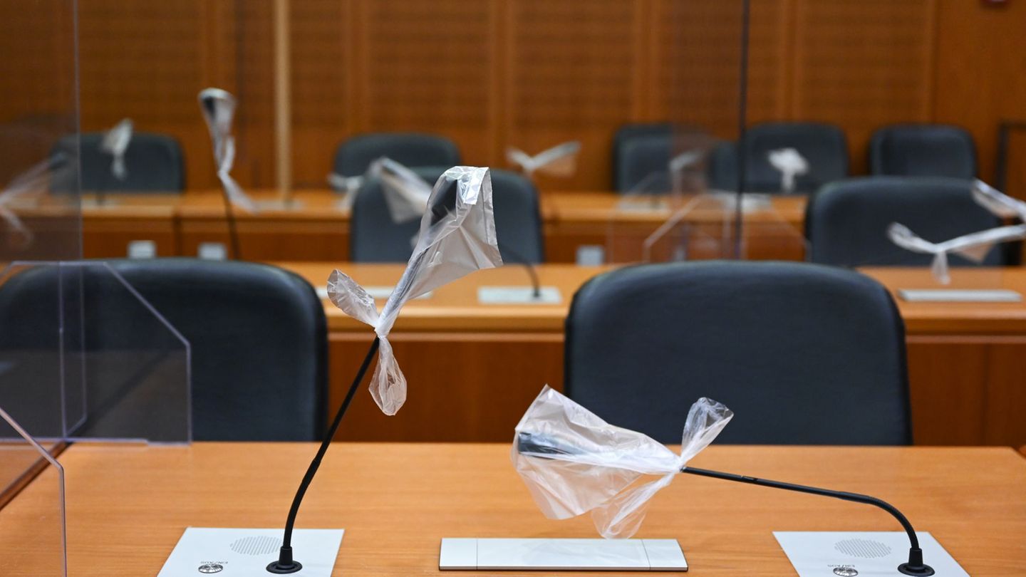 Wer in Hessen eines Mordes verdächtigt wird, landet meist rasch vor Gericht. (Symbolbild) Foto: Arne Dedert/dpa