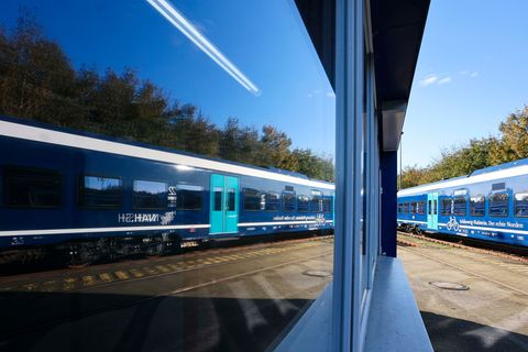 In diesem Jahr gibt es auf der Marschbahnstrecke von und nach Sylt wegen Bahn-Bauarbeiten teilweise Einschränkungen. (Symbolbild