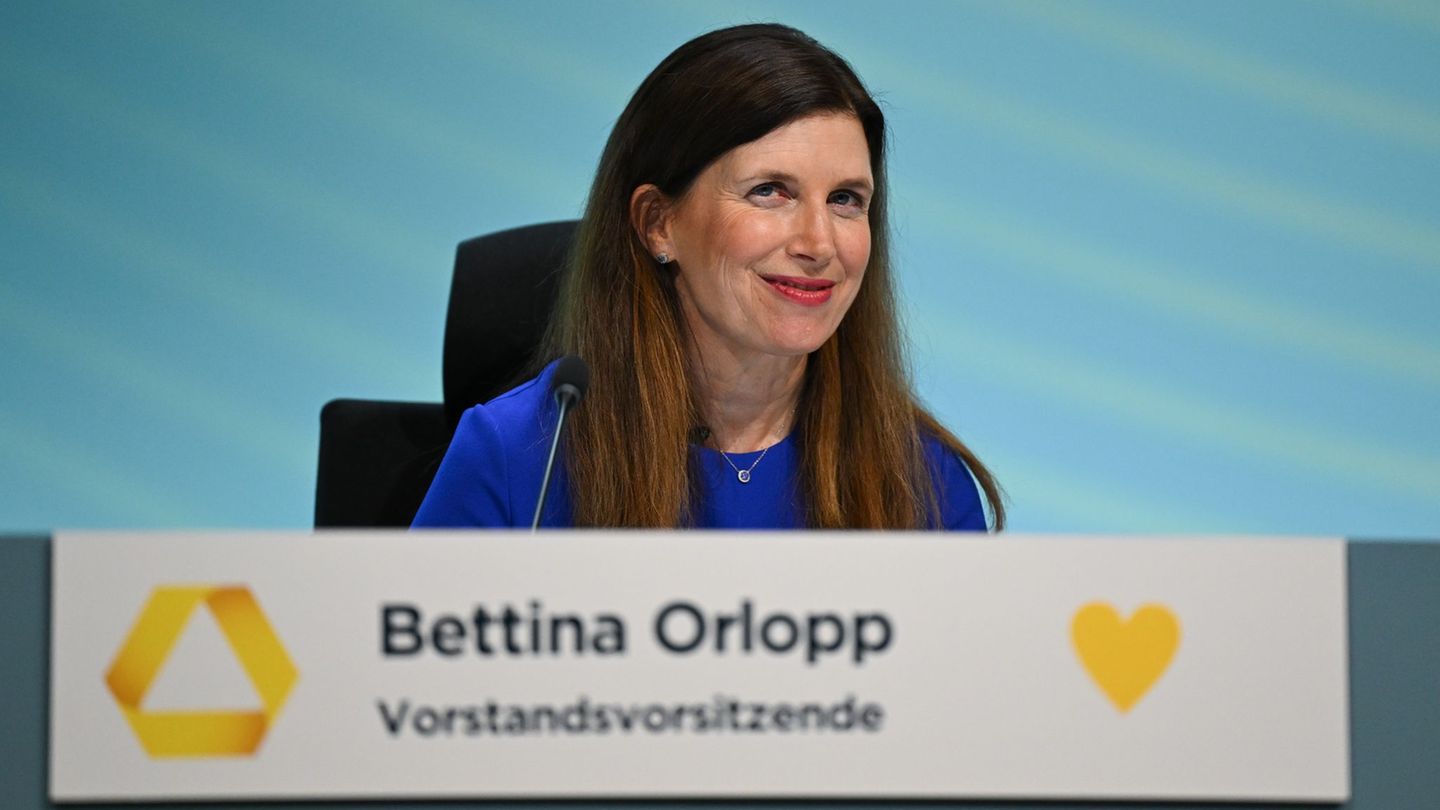 Commerzbank-Chefin Bettina Orlopp ist eine von nur vier Frauen an der Spitze eines Dax-Konzerns. (Archivbild) Foto: Arne Dedert/