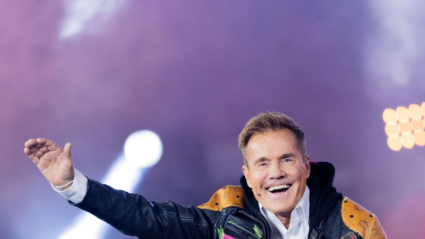 Dieter Bohlen und seine Frau Carina sind seit 20 Jahren ein Paar. (Archivbild) Foto: Rolf Vennenbernd/dpa