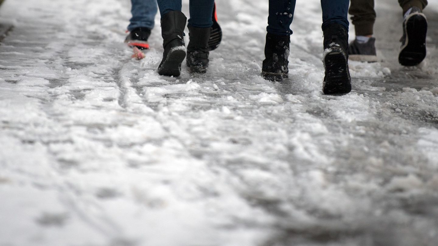Frostige Temperaturen: Schnee und Glätte zum Wochenende in NRW