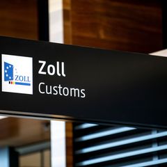 Der Zoll verhindert den Schmuggel. (Symbolbild) Foto: Fabian Sommer/dpa