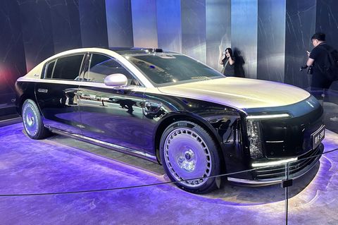 Der Maextro S800 erinnert an einen Maybach, der dann nie gebaut wurde