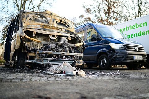 Ausgebrannter Kältebus in Berlin