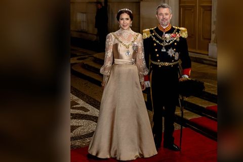 Das dänische Königspaar beim Empfang in Kopenhagen.