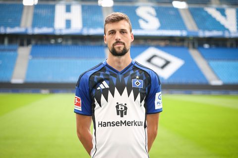 Freigestellt beim HSV für Vertragsgespräche: Jonas Meffert Foto: Christian Charisius/dpa