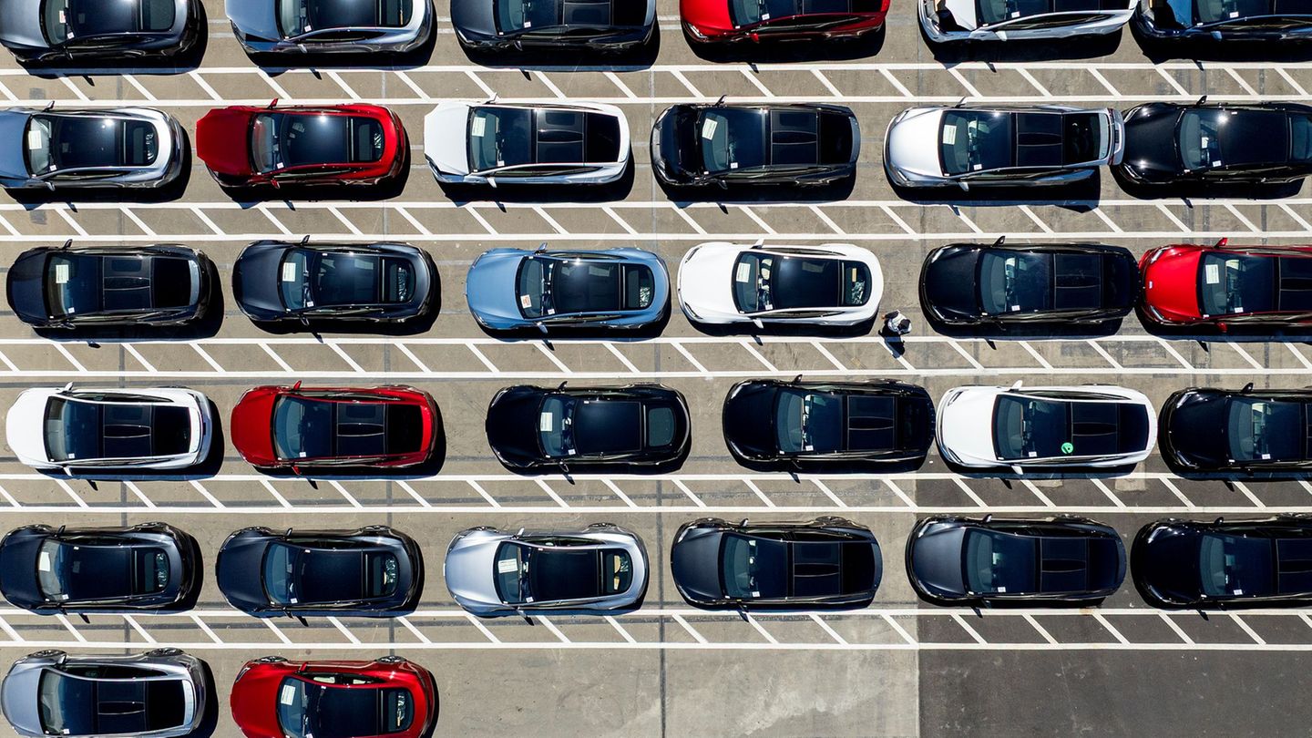 Elektro-Vorreiter: Tesla-Auslieferungen fallen - Musk sieht Zukunft woanders