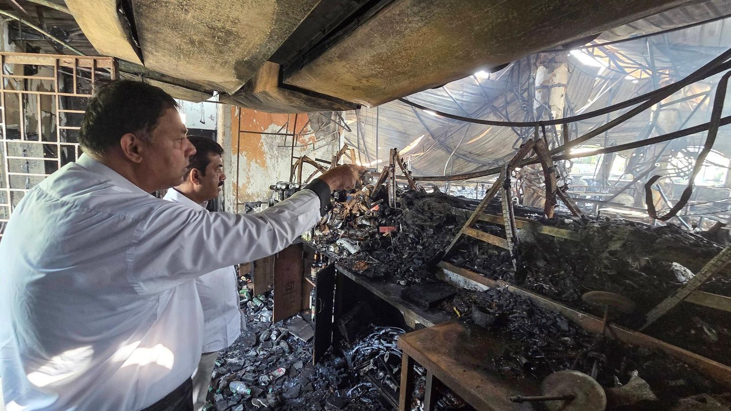 "Birch by Romeo Lane", 2025: Im Dezember kamen bei einem Brand in einem Nachtklub in der indischen Touristenhochburg Goa mindestens 25 Menschen ums Leben. Mindestens vier der Opfer waren Touristen. Das Unglück ereignete sich im Küstenort Arpora im Norden Goas, das wegen seiner Strände, seines lebendigen Nachtlebens und tropischen Klimas viele Touristen aus dem In- und Ausland anzieht