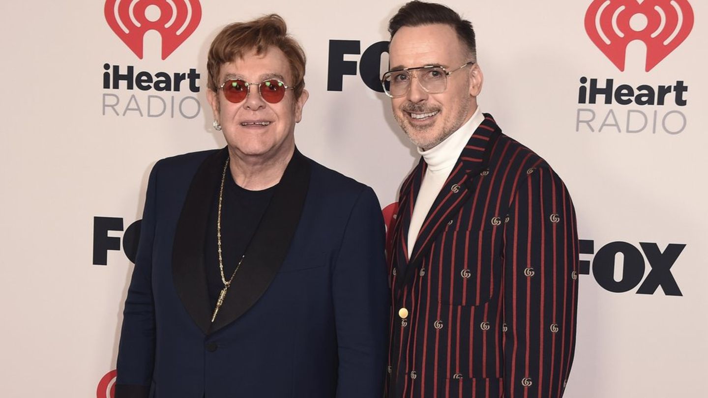 Elton John: Sänger zeigt seine Söhne auf Instagram