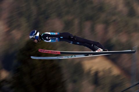 Wellinger beim Neujahrsspringen in Garmisch. Foto: Daniel Karmann/dpa