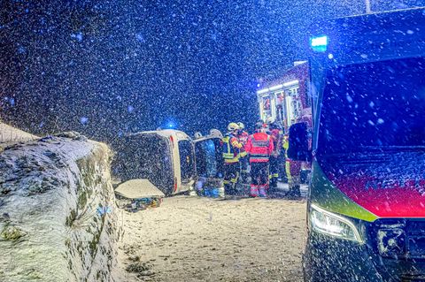 Das Wetter beeinträchtigt den Verkehr. Foto: Joshua Rzepka/onw-images/dpa