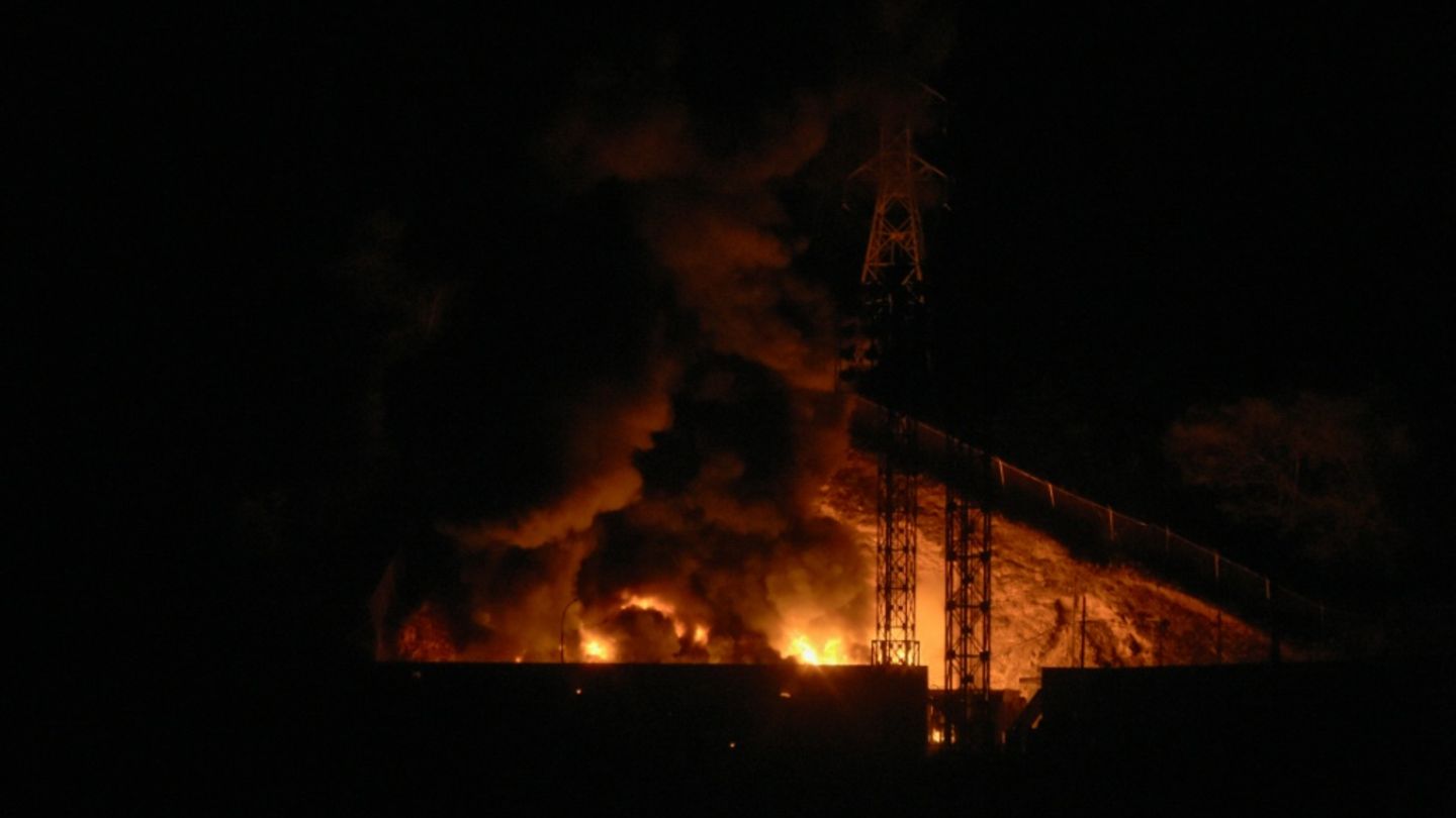 USA greifen Venezuela an - Trump: Präsident Maduro gefangen genommen