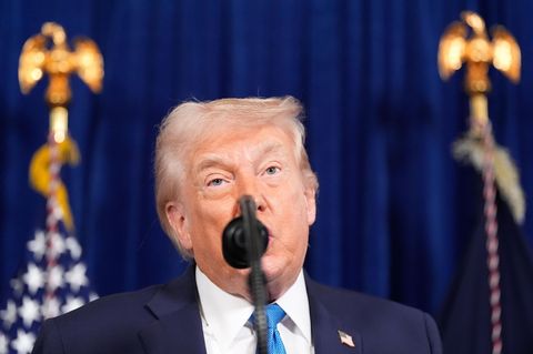 US-Präsident Donald Trump spricht auf einer Pressekonferenz zum Militärschlag in Venezuela