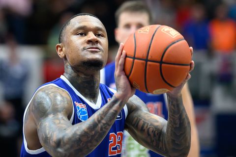 Charles Callison und die Bundesliga-Basketballer des Syntainics MBC mussten sich im Ostduell Science City Jena geschlagen geben.