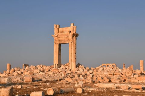 In der Nähe von Palmyra soll der IS in einer unterirdischen Anlage Waffen und Sprengstoff lagern. Foto: Ammar Safarjalani/XinHua