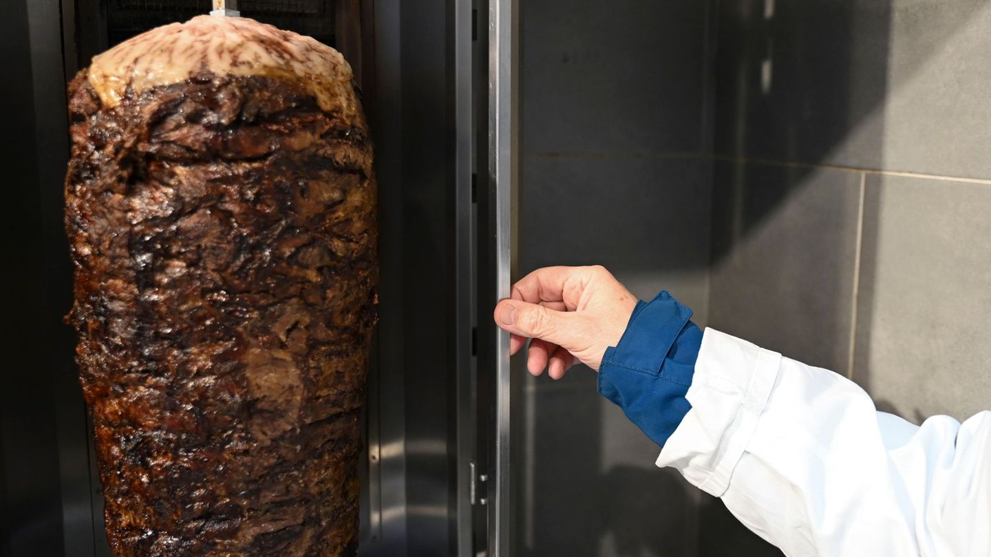 Die Lebensmittelüberwachung findet bei Kontrollen Mängel. Foto: Katharina Kausche/dpa