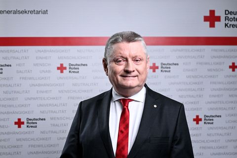 DRK-Präsident Hermann Gröhe fordert mehr Geld für den Bevölkerungsschutz. (Archivbild) Foto: Britta Pedersen/dpa