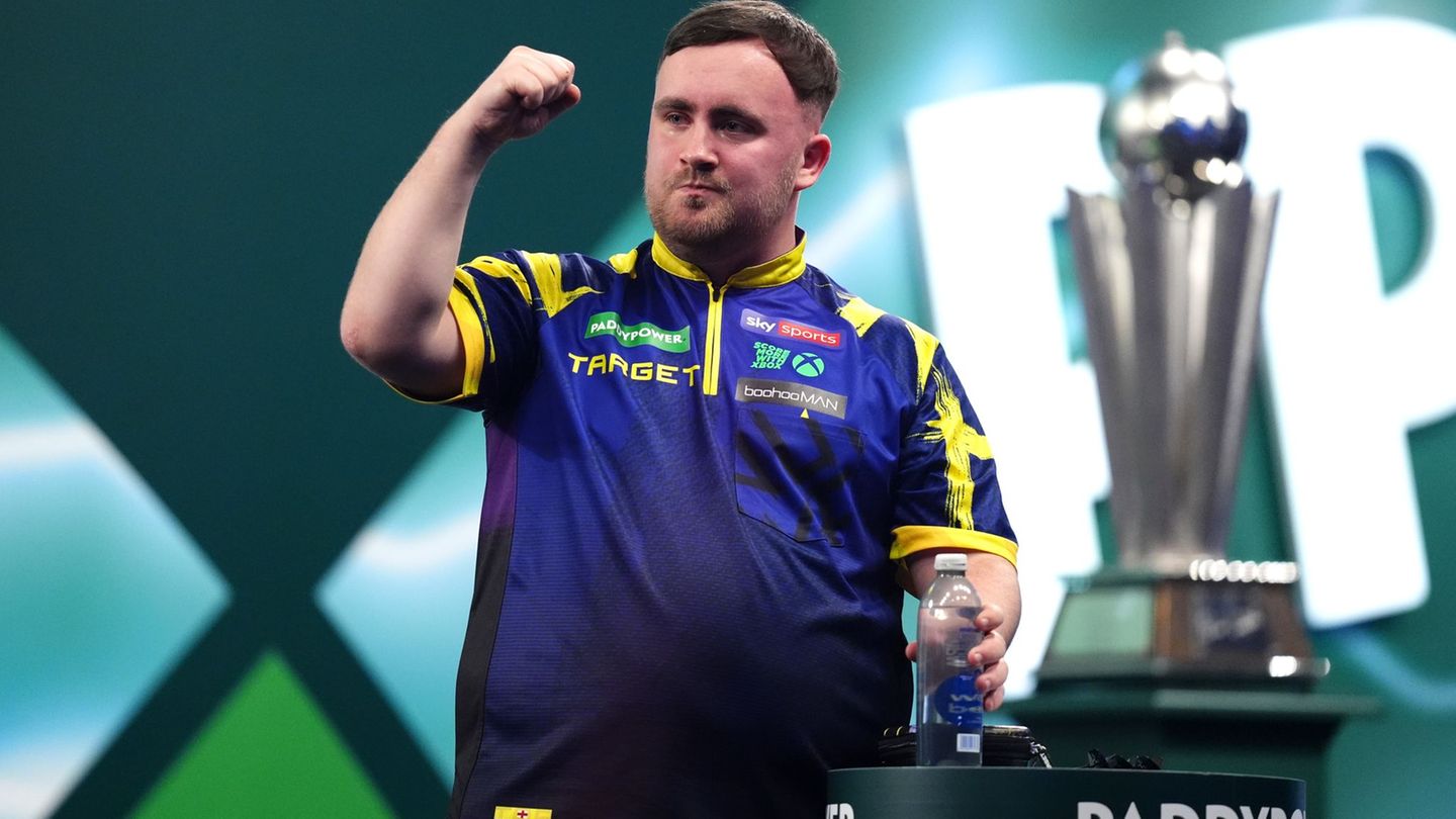 Luke Littler beim WM-Finale. Foto: John Walton/PA Wire/dpa