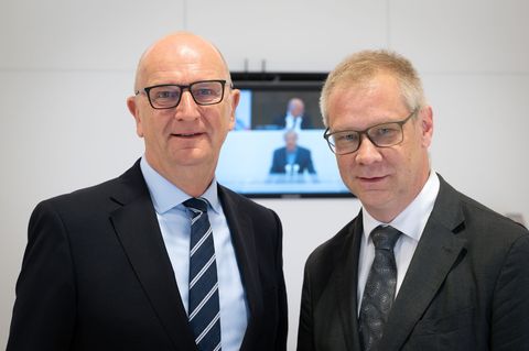 Brandenburgs Ministerpräsident Dietmar Woidke (SPD) äußert sich zum mutmaßlichen Brandanschlag auf das Grundstück des Antisemiti