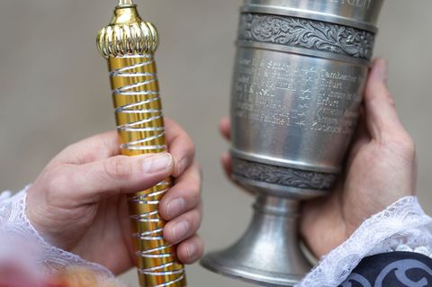 Thüringens neues Landesprinzenpaar kommt aus Südthüringen. (Archivbild) Foto: Michael Reichel/dpa