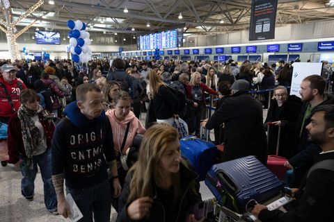 Wegen technischer Panne: Chaos an sämtlichen griechischen Flughäfen. Foto: Yorgos Karahalis/AP/dpa
