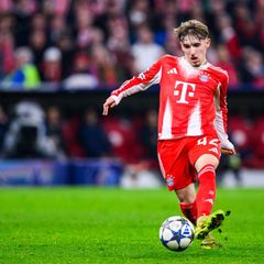Trägt auch gern das Bayern-Trikot: Lennart Karl. (Archivbild) Foto: Tom Weller/dpa