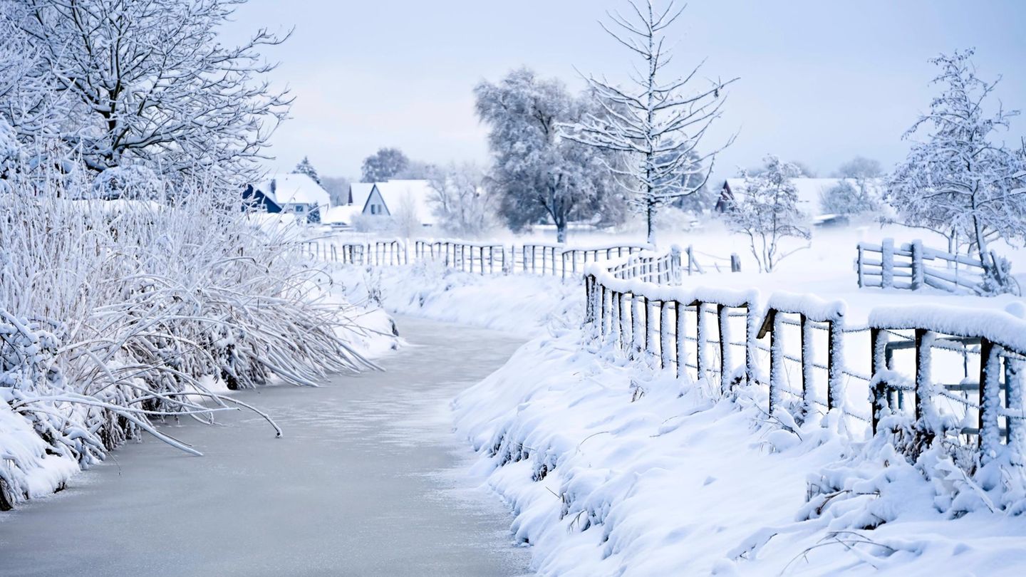 Winter-Wetter im beschaulichen Hamburger Stadtteil Kirchwerder am südlichen Stadtrand