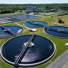 Die vierte Reinigungsstufe in Kläranlagen soll dafür sorgen, dass Trinkwasser langfristig sicherer und nachhaltiger produziert w