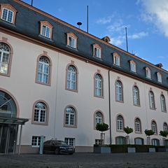 Bleibt sie in SPD-Hand oder steuert hier künftig ein CDU-Politiker die Geschicke von Rheinland-Pfalz? Die Staatskanzlei in Mainz