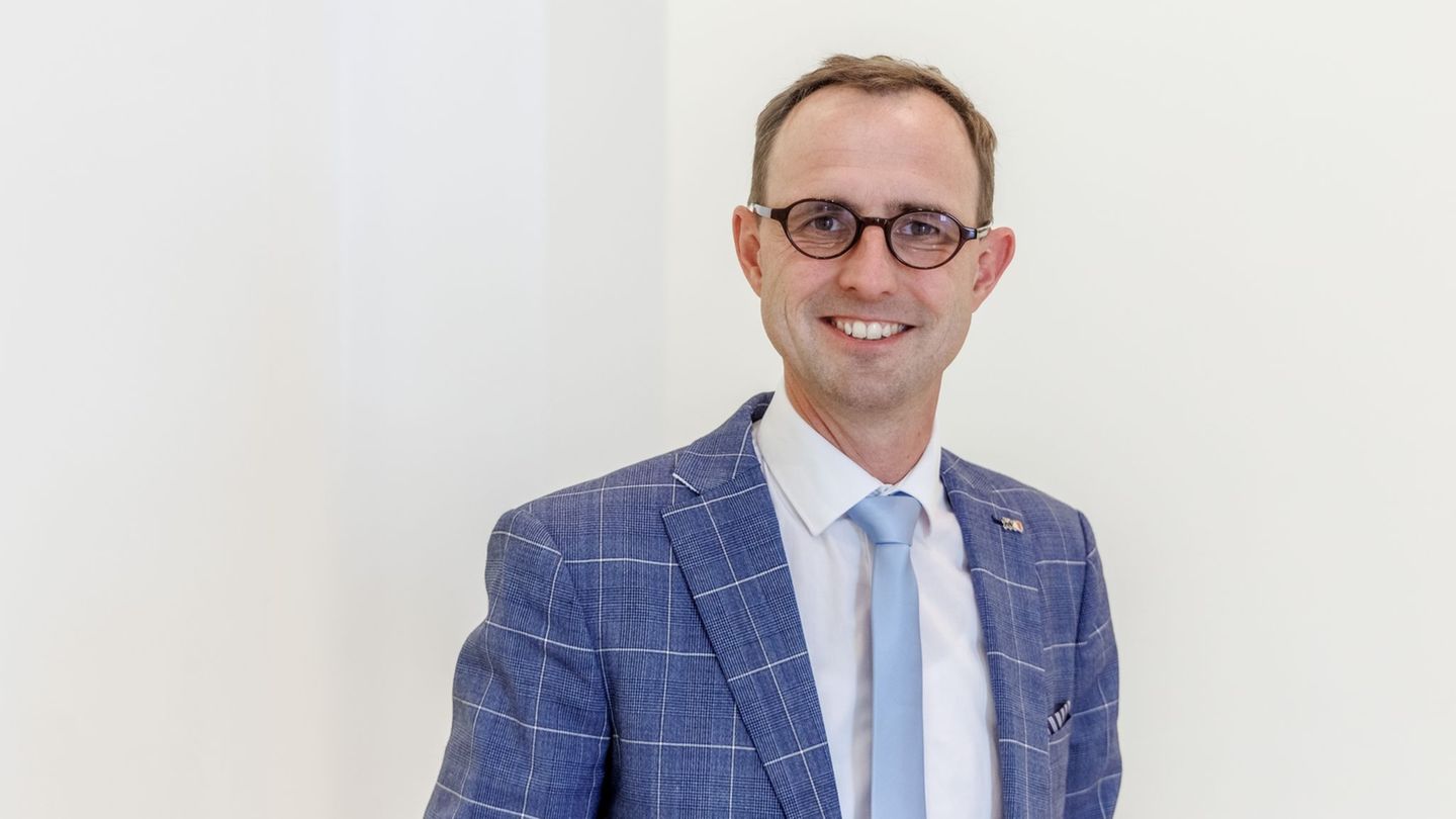 Auch im digitalen Raum zeigte sich bisher eine Abhängigkeit, sagte Dirk Schrödter. (Archivbild) Foto: Markus Scholz/dpa