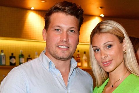 Raúl Richter und Vanessa Schmitt waren mit einer kurzen Unterbrechung seit 2018 zusammen und seit 2024 verlobt.