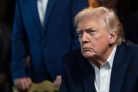 US-Präsident Donald Trump verfolgte die Militäroperation in Venezuela auf einem Fernseher