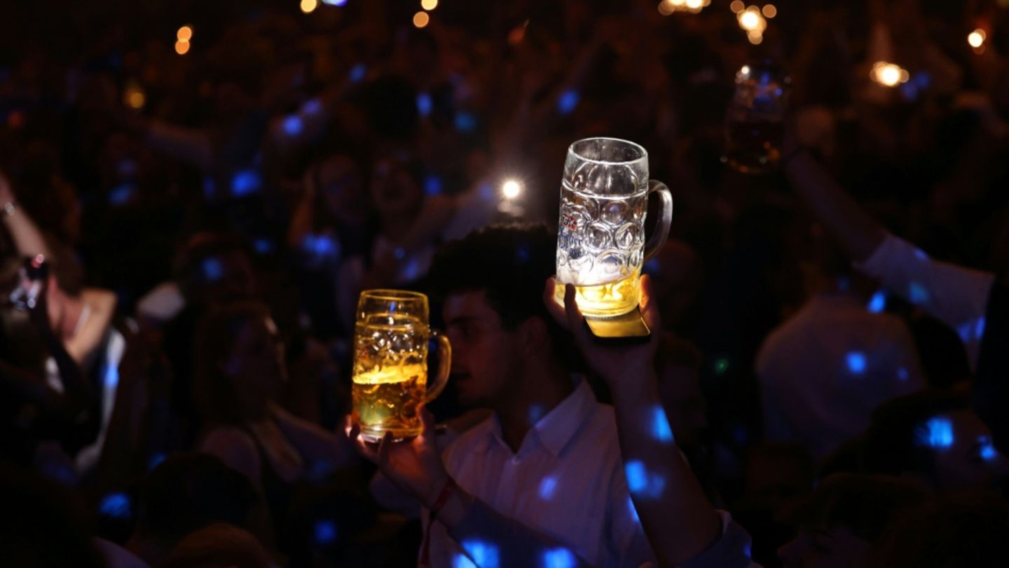 In einem Oktoberfestzelt am 5. Oktober 2025 in München