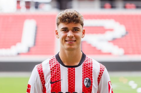 Trägt künftig das Trikot von Hannover: Noah Weißhaupt Foto: Philipp von Ditfurth/dpa