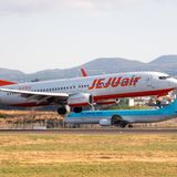 Jeju ist eine koreanische Insel, die 80 Kilometer vom Festland entfernt liegt. 194 Flüge verbinden sie mit der Hauptstadt Seoul – täglich