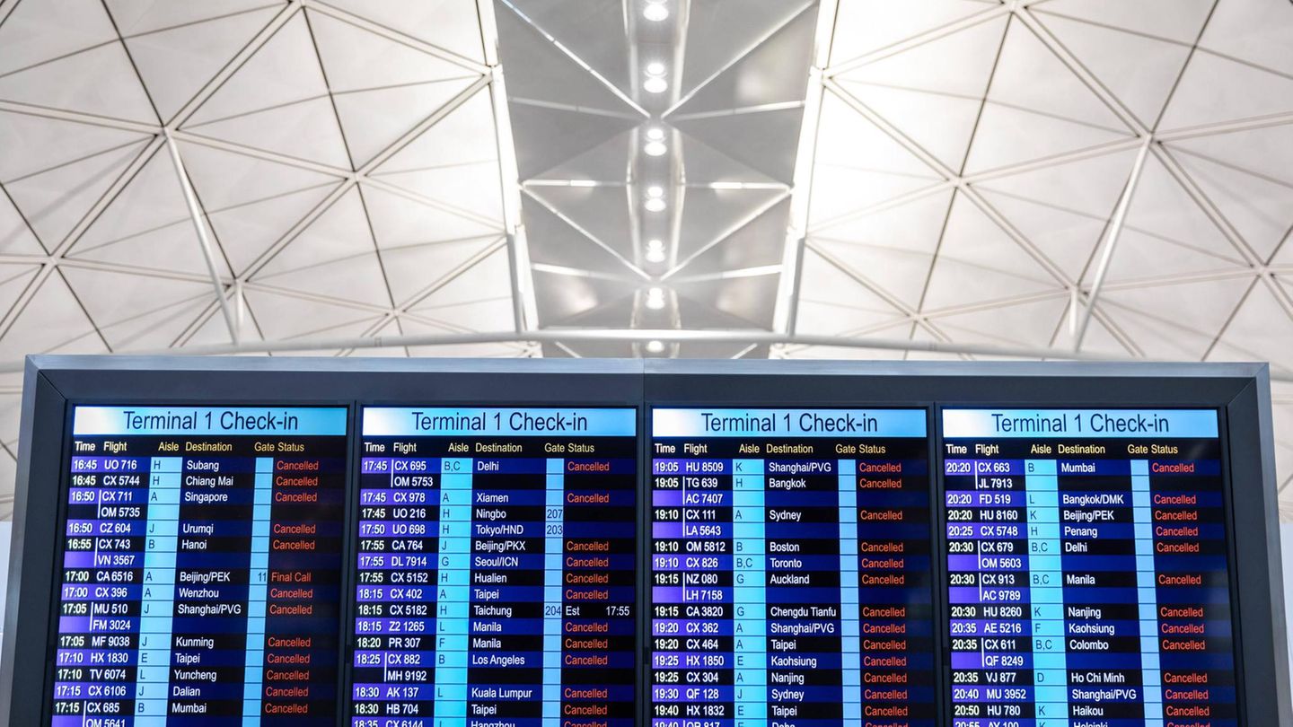 Mehr als vier Airlines haben in der südchinesischen Metropole 24 neue Verbindungen eingerichtet. Weltspitze. Zum Vergleich: Die gleiche Anzahl an Verbindungen hat allein Ryanair im aktuellen Flugplan für Deutschland gestrichen