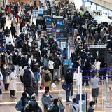 Dagegen waren am hektischsten Flugtag des vergangenen Jahres weltweit 19.833.642 Passagiere unterwegs