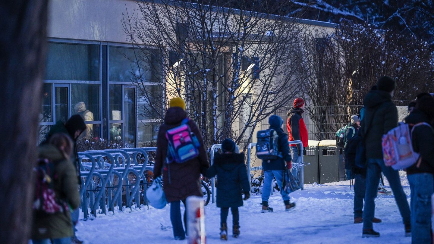 An einigen Schulen im Südwesten Berlins wurden Notbetreuungen eingerichtet. Foto: Britta Pedersen/dpa